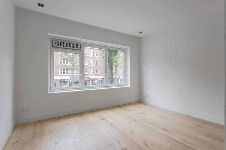 Photo 13 of Van Woustraat 189-1