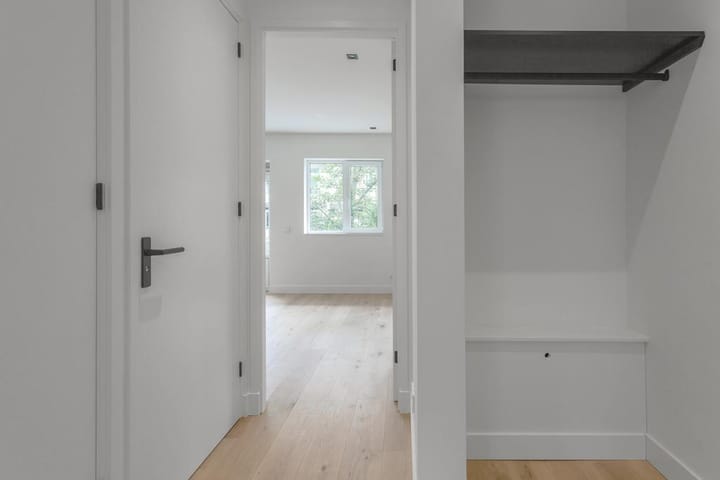 Photo 16 of Van Woustraat 189-1