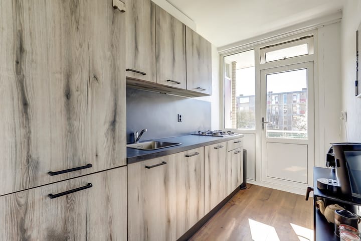 Foto 3 van Burgemeester Crezéestraat 59