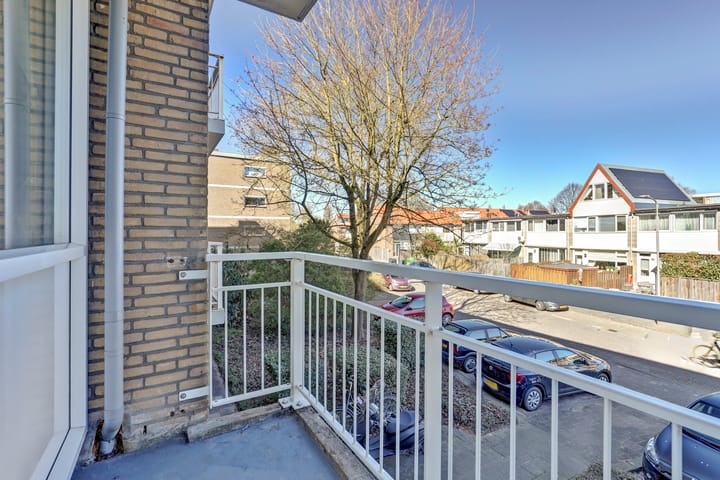 Foto 17 van Burgemeester Crezéestraat 59