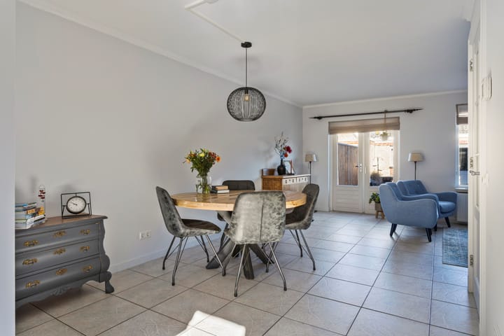 Foto 10 van Jasmijnstraat 4