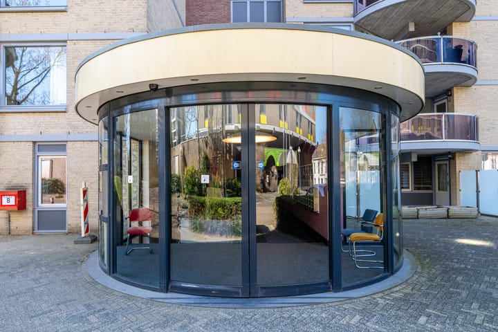 Photo 2 of Putgraaf 297