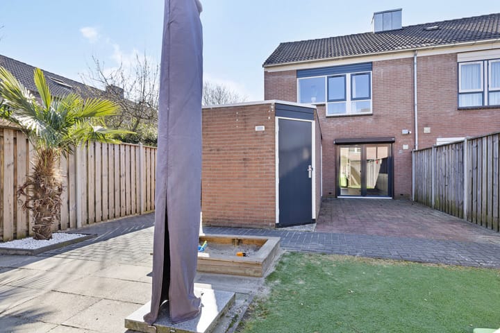 Foto 30 van De Meerkoet 17