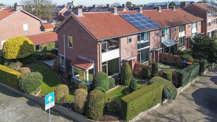 Foto 1 van Van Riebeeckweg 1