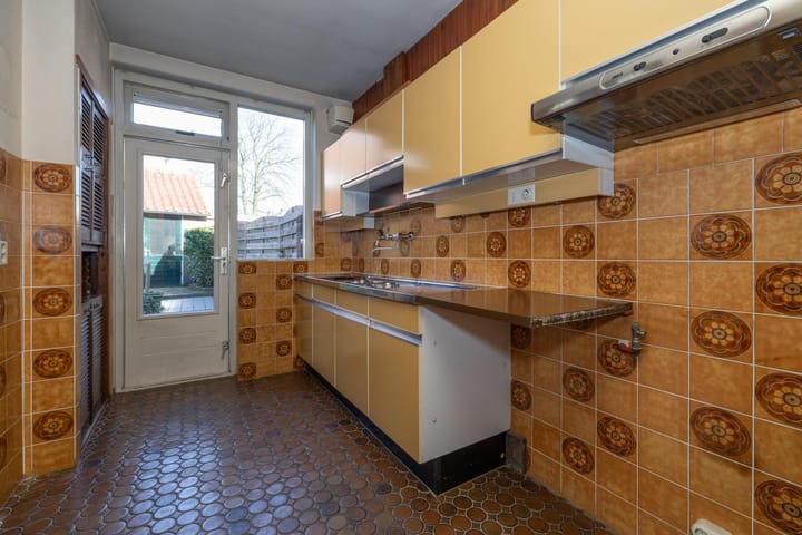 Foto 8 van Van Riebeeckweg 1