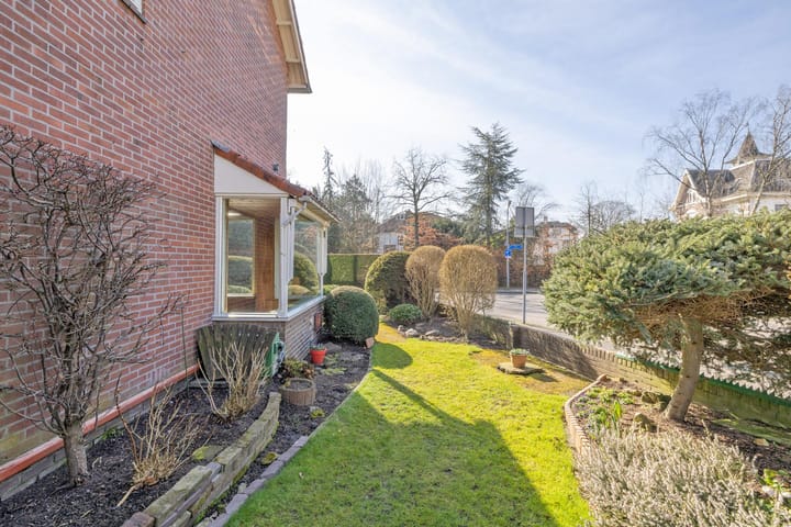 Foto 22 van Van Riebeeckweg 1