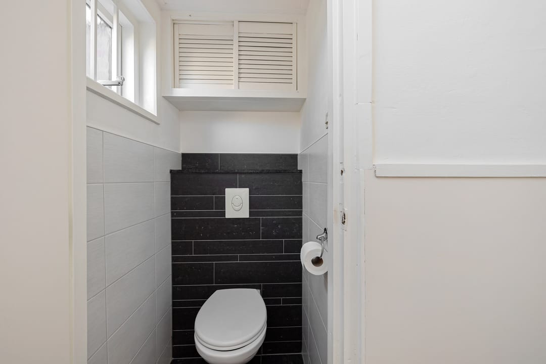 Photo 17 of Leeuwarderweg 28