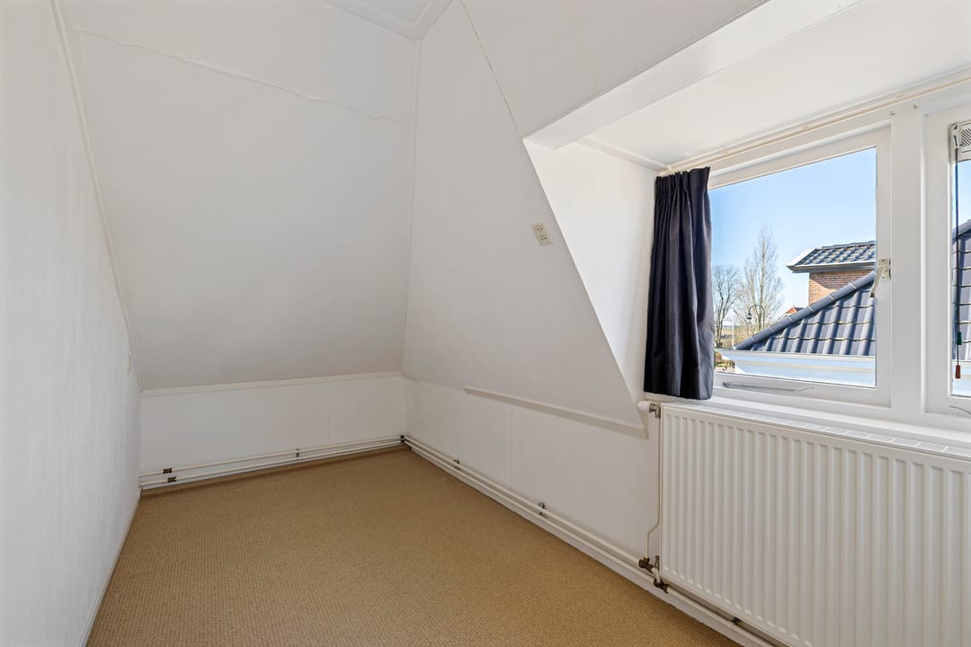 Photo 26 of Leeuwarderweg 28