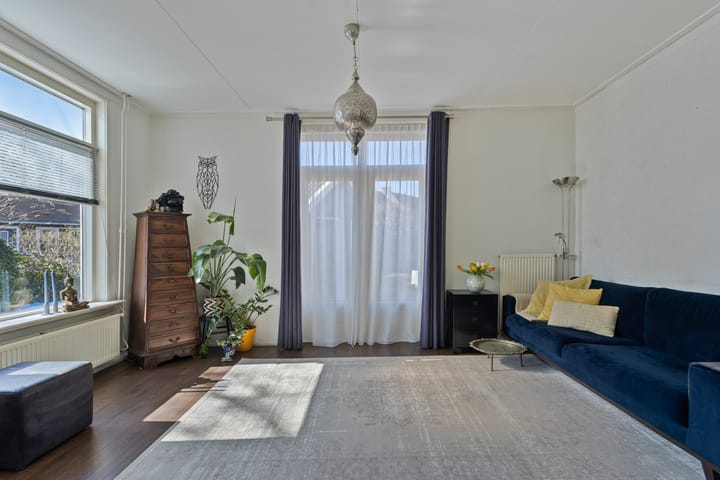 Photo 4 of Dapperstraat 33