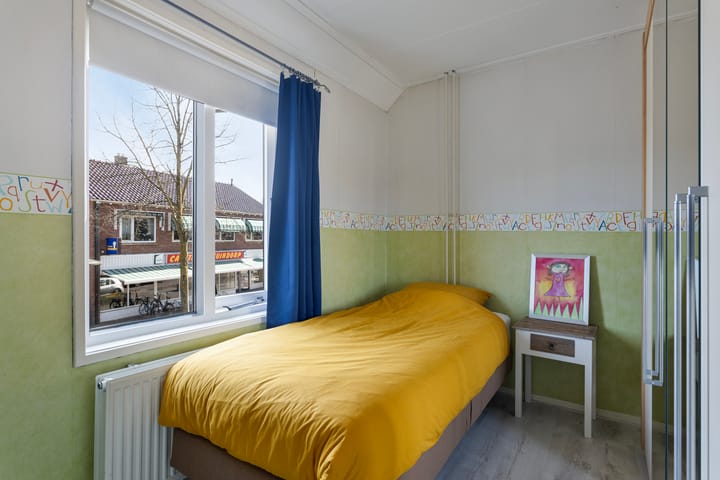 Photo 12 of Dapperstraat 33