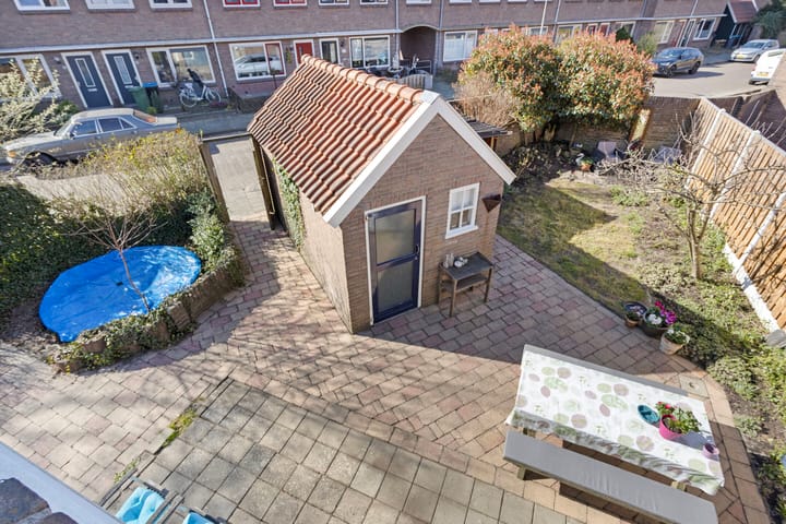 Photo 16 of Dapperstraat 33