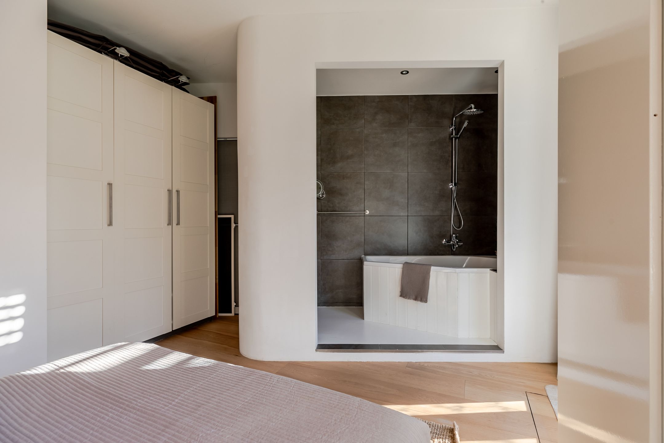 Foto 18 van Van Zeggelenstraat 54-ZW