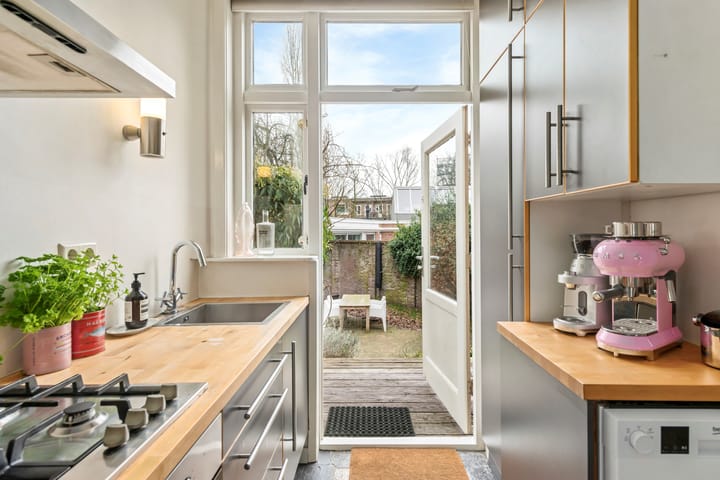 Photo 21 of Rosendaalsestraat 418