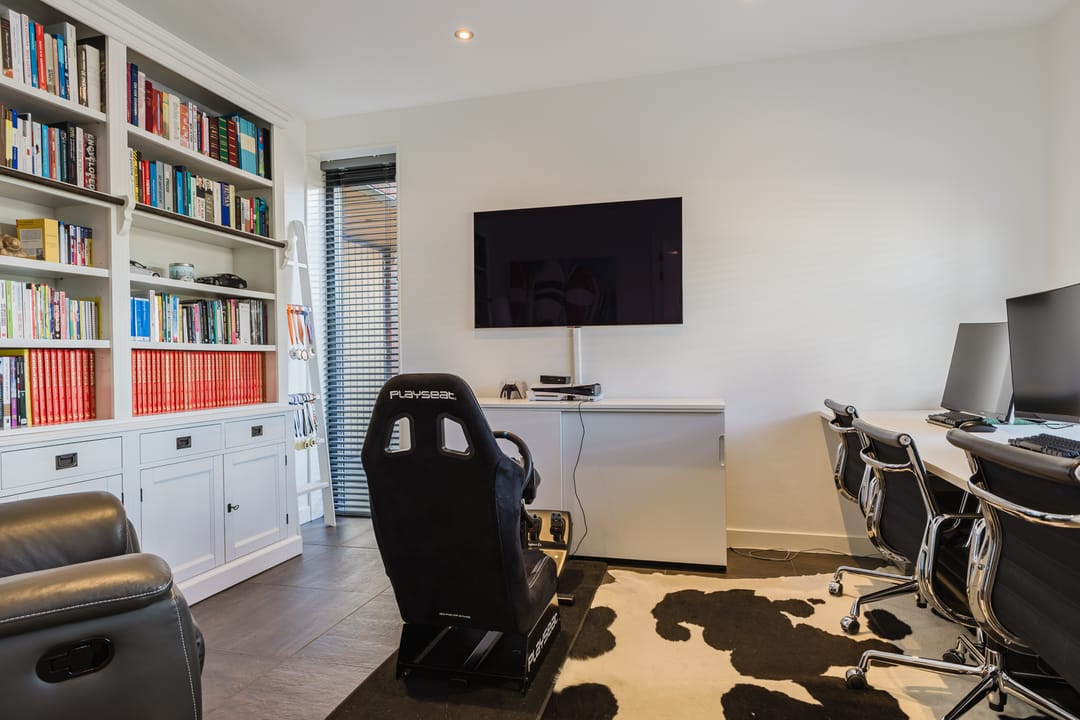 Foto 13 van Nienke van Hichtumweg 36