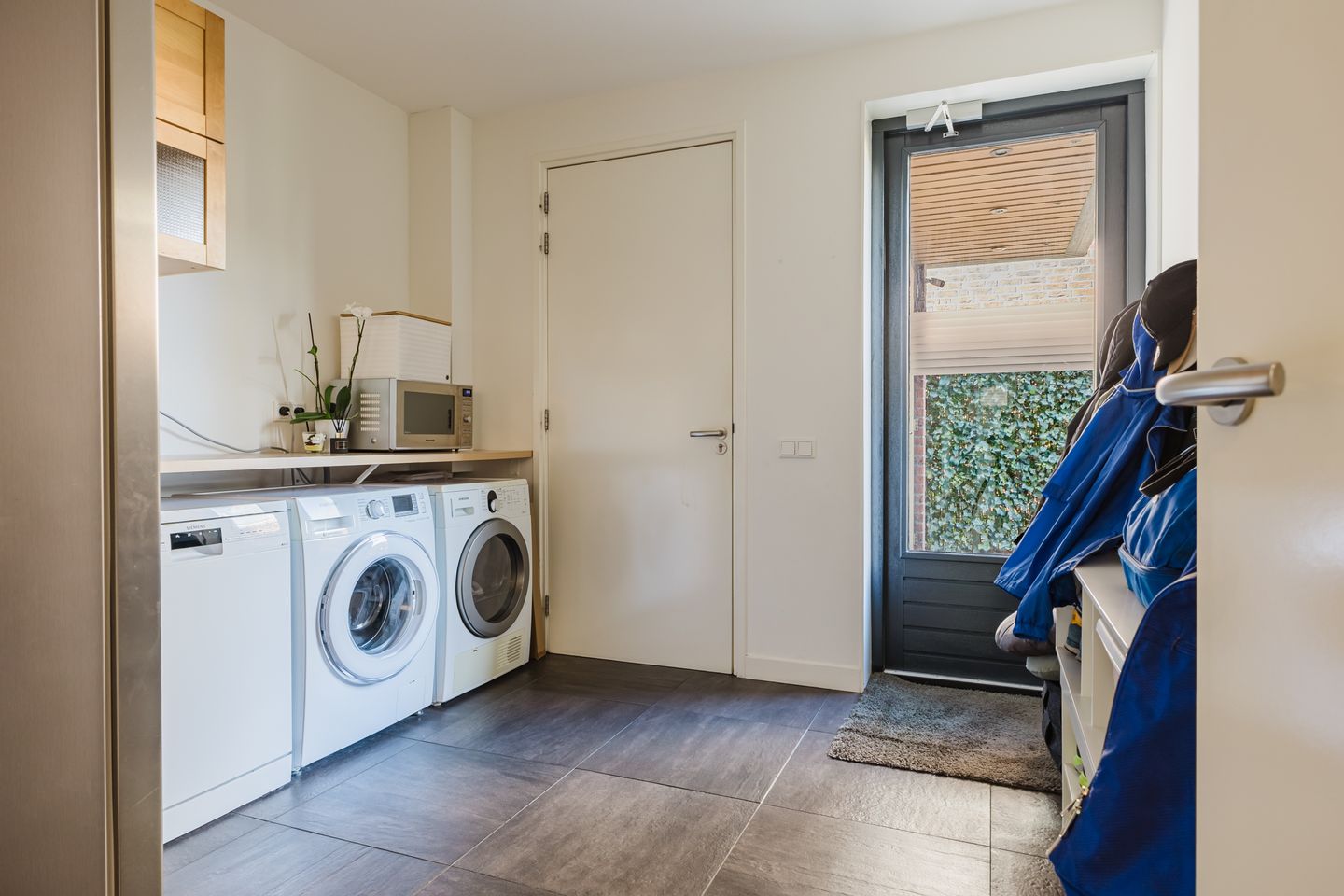 Foto 34 van Nienke van Hichtumweg 36