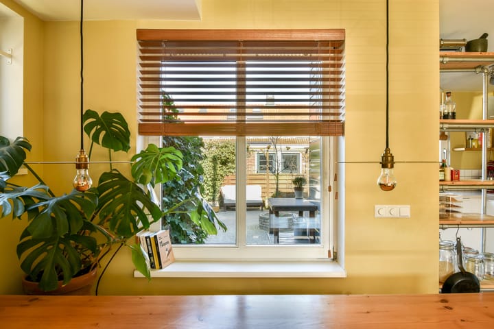 Foto 11 van Meteorenweg 86