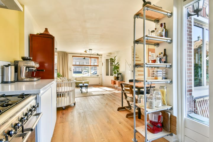 Foto 13 van Meteorenweg 86