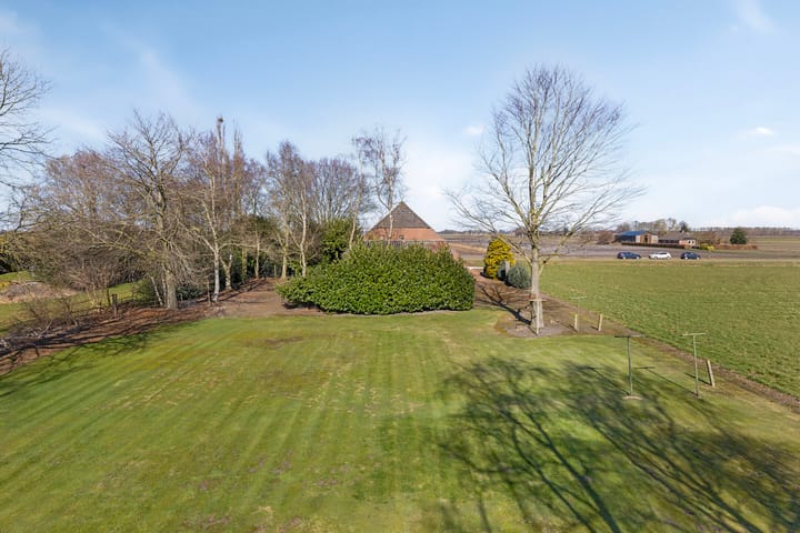 Foto 29 van Dikbroeken 9