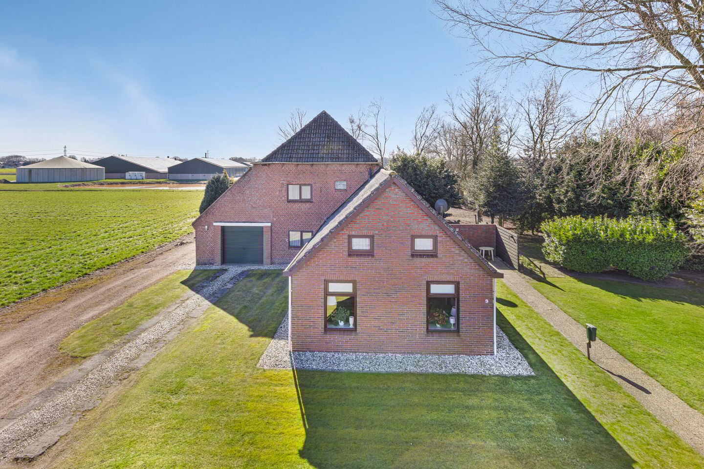 Foto 35 van Dikbroeken 9