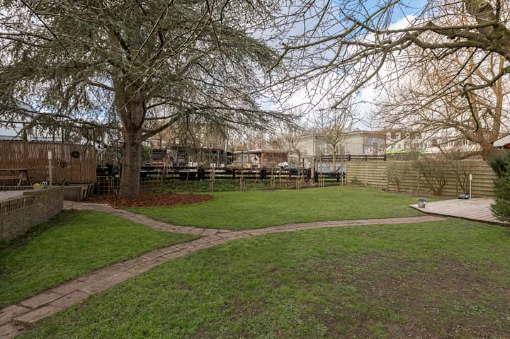 Foto 8 van J.D. van Leeuwenstraat 13