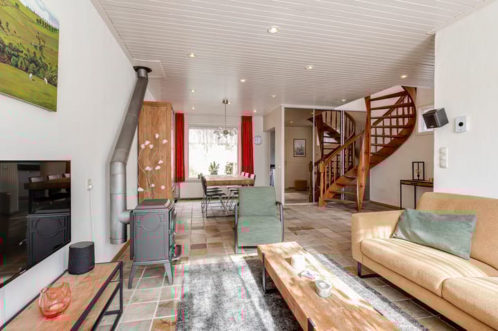 Foto 15 van J.D. van Leeuwenstraat 13