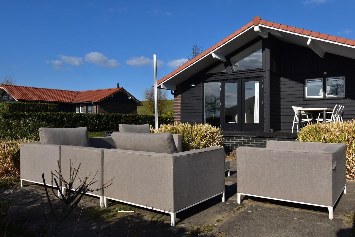 Foto 19 van Oude Zeedijk 1-49