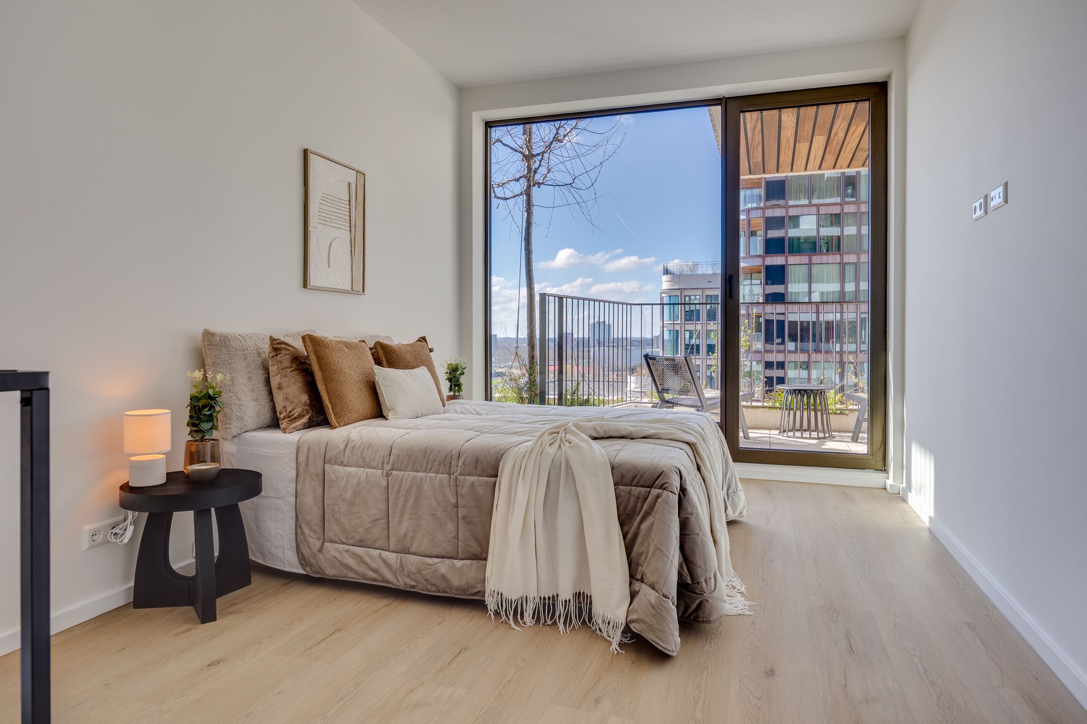 Photo 9 of Hoola van Nootenstraat 277