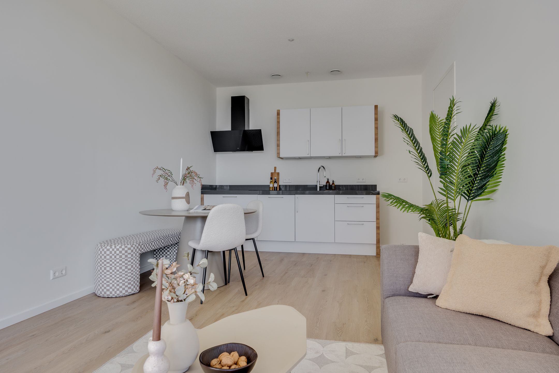 Photo 21 of Hoola van Nootenstraat 277