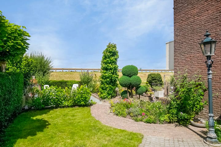 Foto 36 van Boterbloem 24