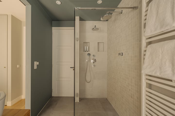 Foto 32 van Brederodestraat 37-H