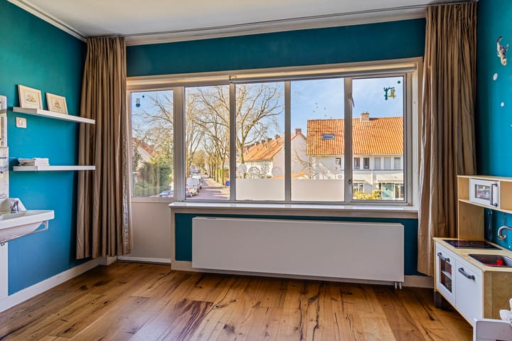 Foto 18 van Petrus Dondersstraat 43