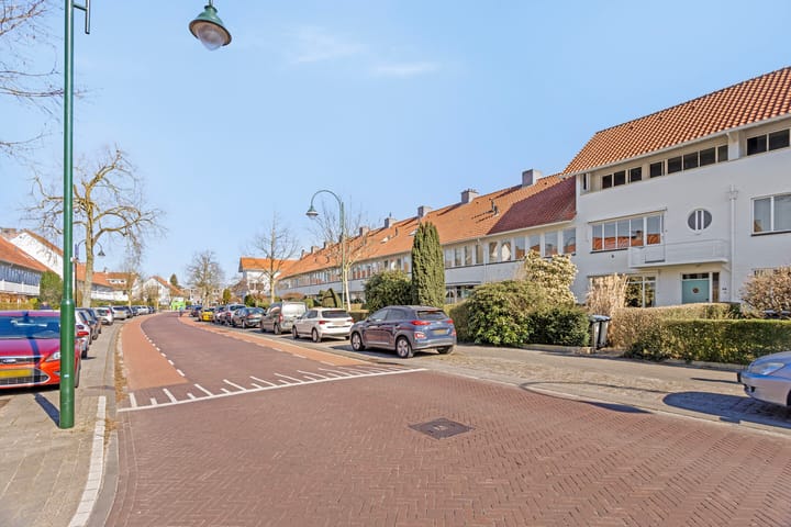 Foto 44 van Petrus Dondersstraat 43