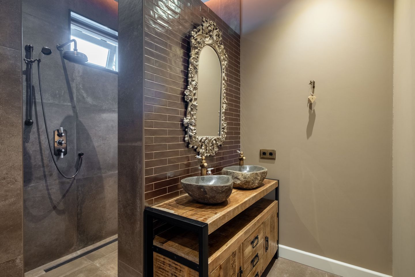 Foto 5 van Aengwirderweg 161