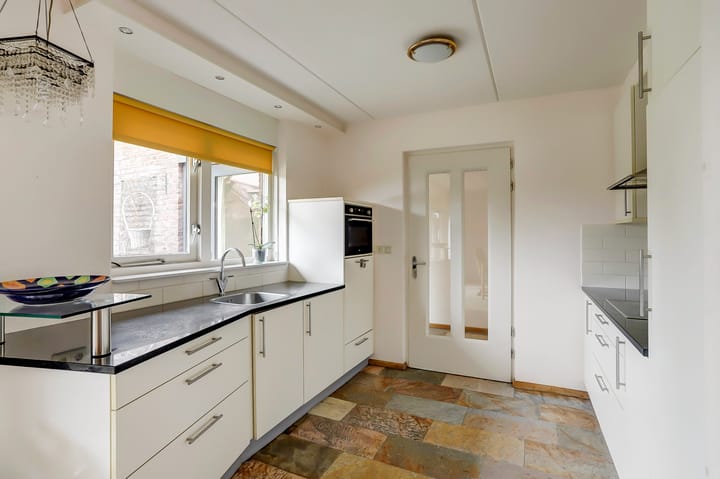 Foto 15 van Maasstraat 27