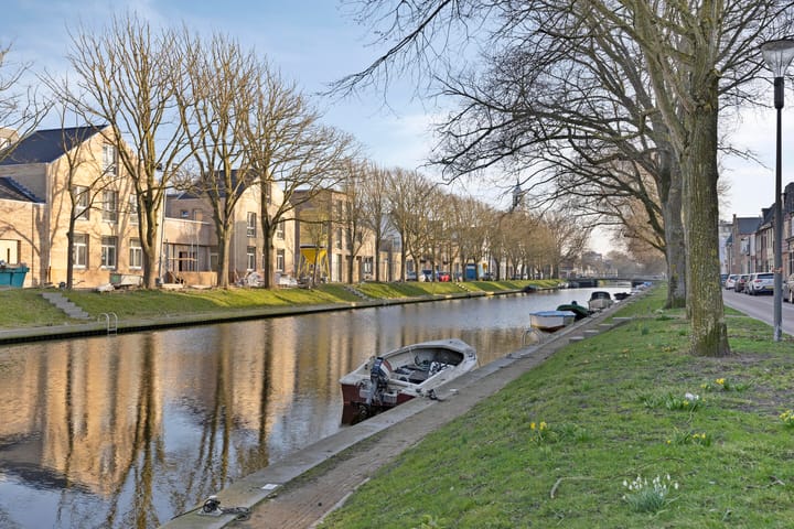 Foto 32 van Molengracht 13