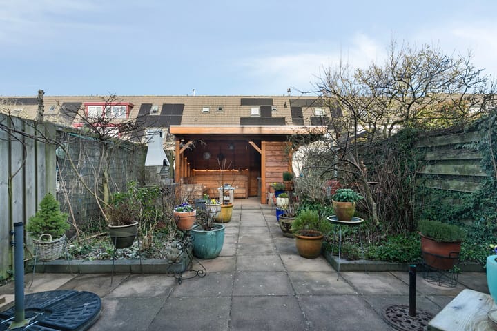 Foto 36 van C. Outshoornstraat 20