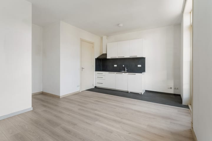 Foto 8 van Amsterdamsestraatweg 126-A