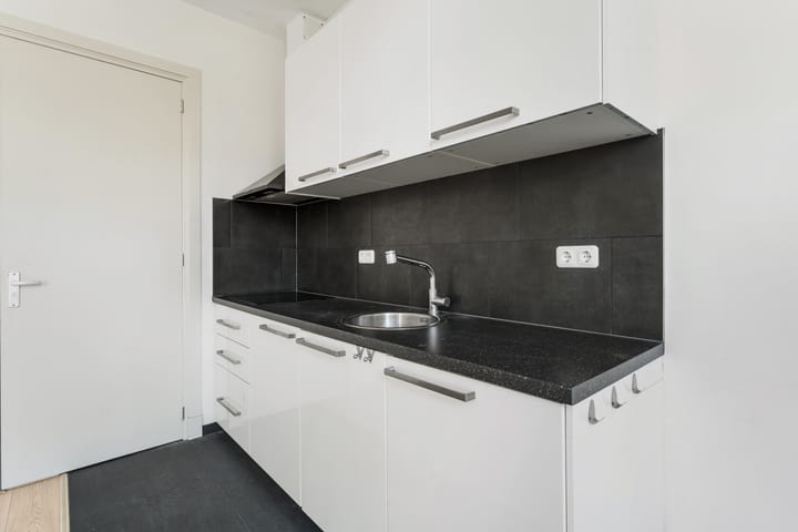 Foto 9 van Amsterdamsestraatweg 126-A