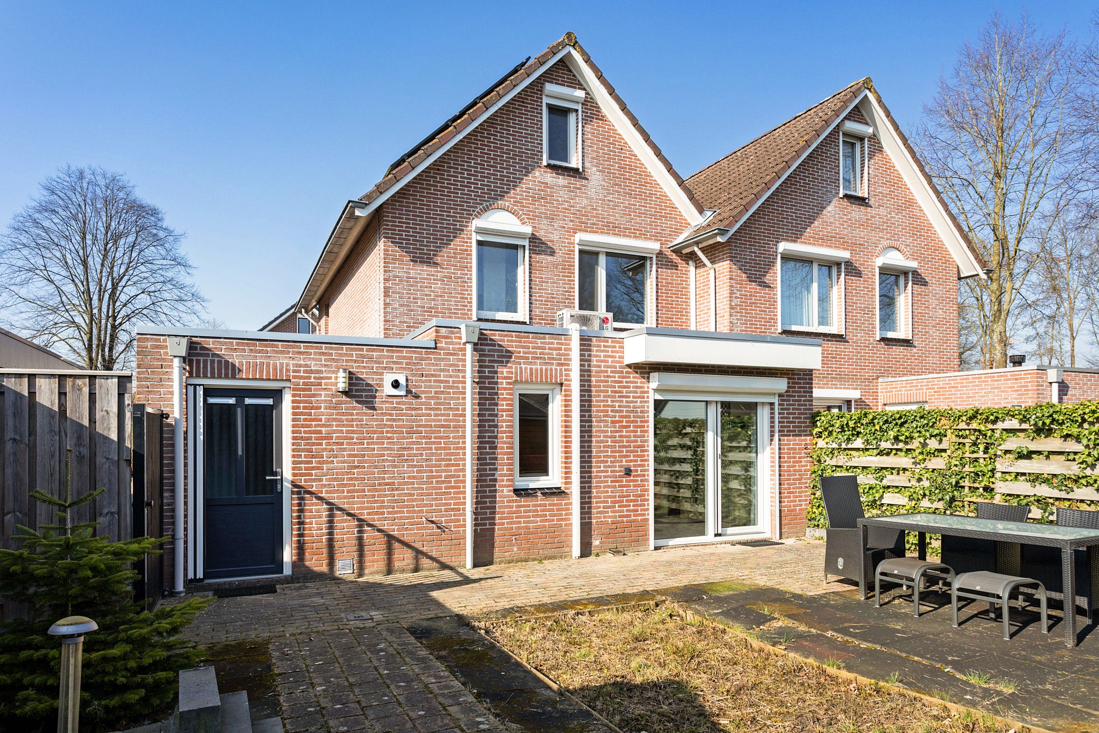 Foto 36 van Zr. Damasastraat 16