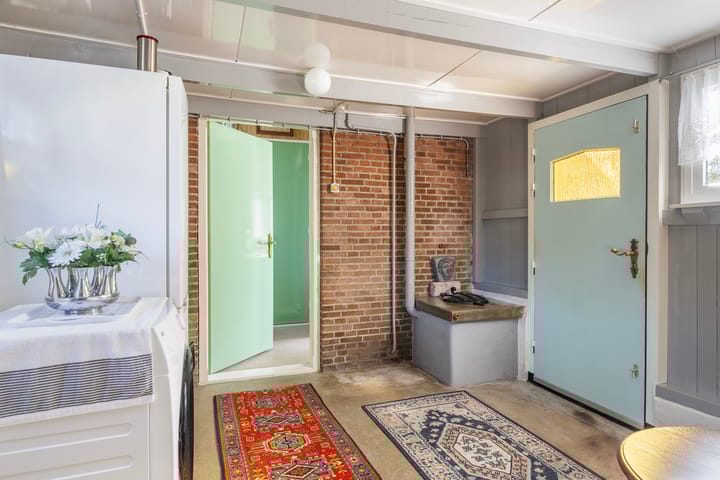 Photo 22 of Van Sminiaweg 17