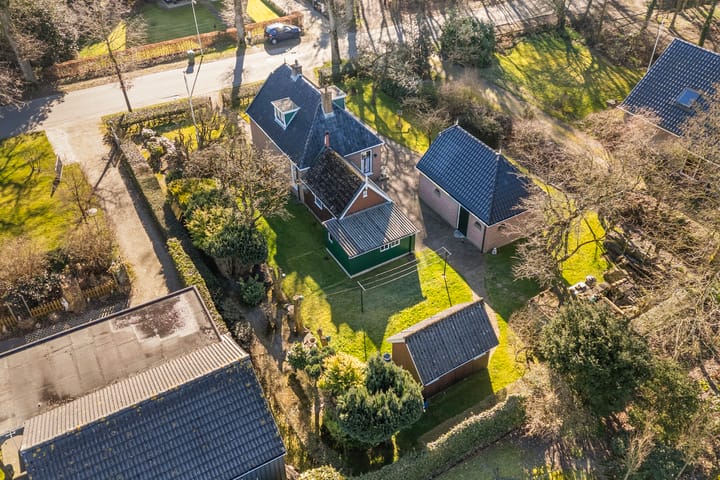 Photo 32 of Van Sminiaweg 17