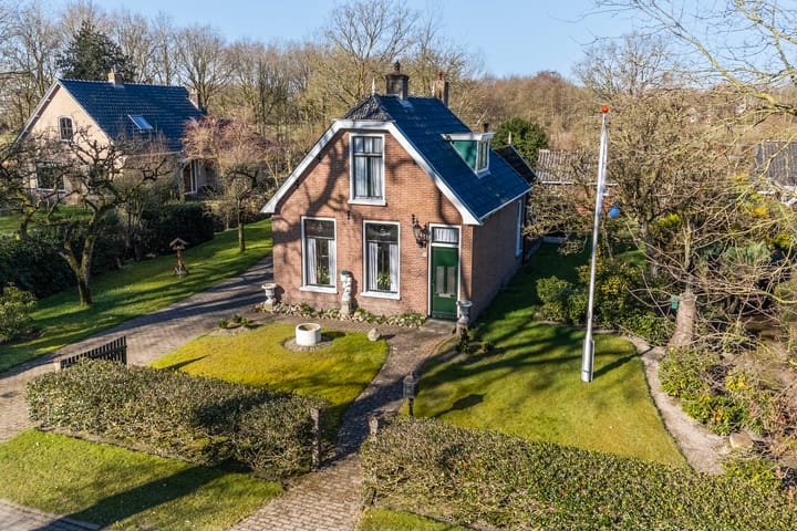 Photo 40 of Van Sminiaweg 17