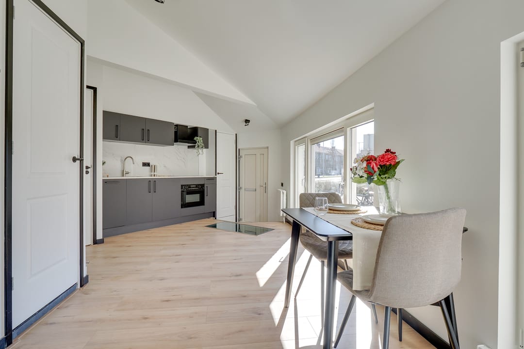 Photo 11 of Warmoesstraat 1-A