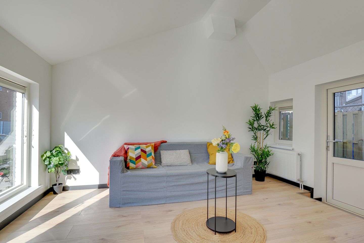 Photo 19 of Warmoesstraat 1-A