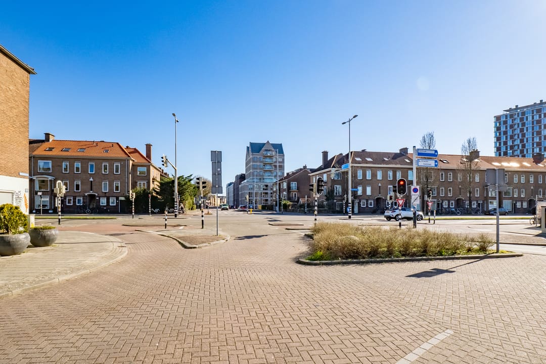 Photo 31 of Warmoesstraat 1-A