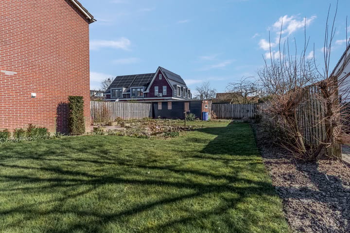 Foto 32 van Margrietstraat 43