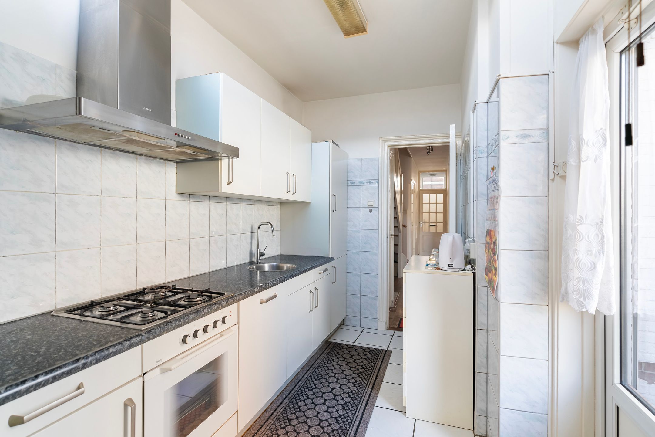 Foto 12 van Van Marumstraat 8