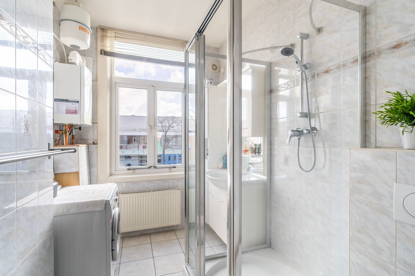 Foto 20 van Van Marumstraat 8