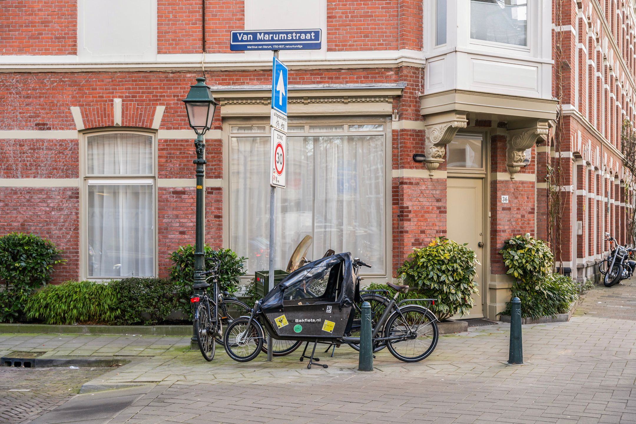 Foto 30 van Van Marumstraat 8