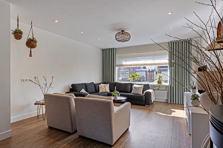 Foto 8 van Baronielaan 44